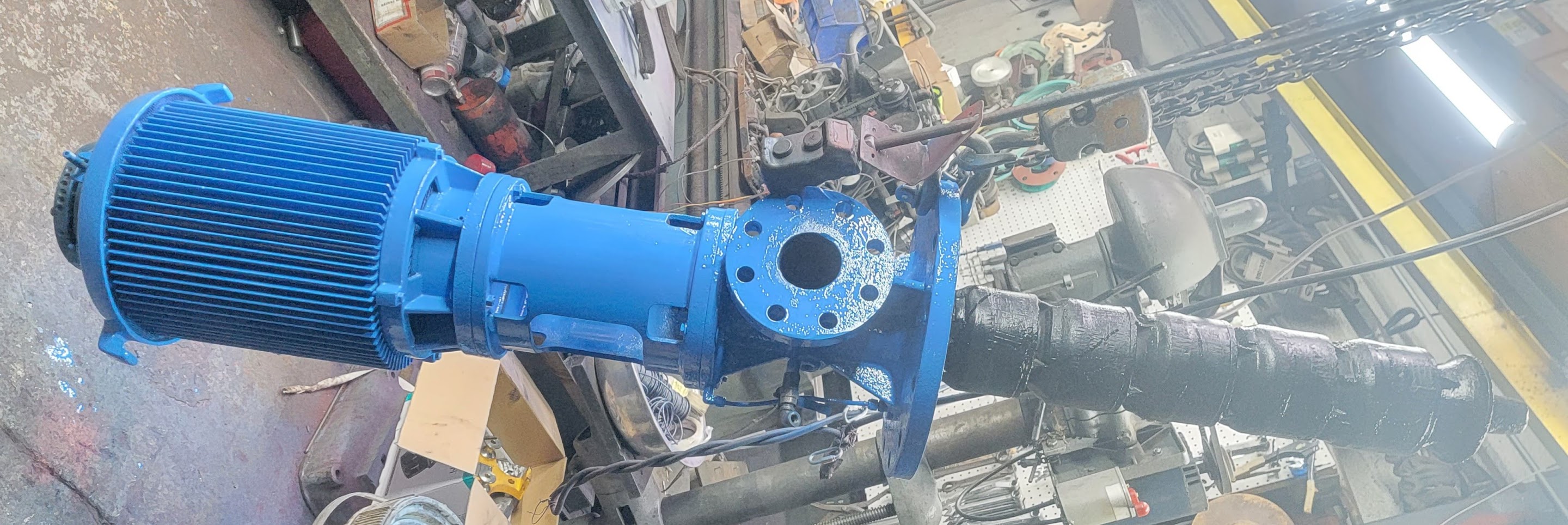 Vertical inline pump